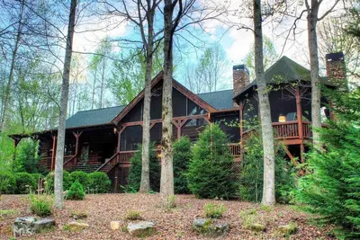 Image de Black Bear River Lodge | Pet Friendly | Hot Tub | Creek Access