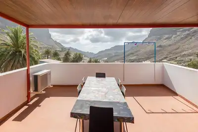 Image de Lightbooking Gadi House Tasarte terraza y barbacoa