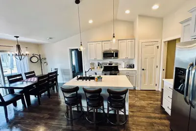 Image de The Escape in Spearfish No Steps Dbl Gar  No Gravel! Cozy & Easy Access to I-90