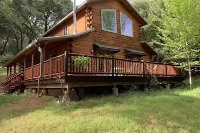 Image de Log cabin house in historic Columbia