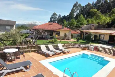 Image de Casa amb piscina a la Ria de Vigo