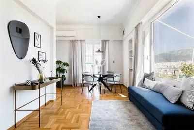 Image de Élégant appartement lumineux 3bd à Kolonaki