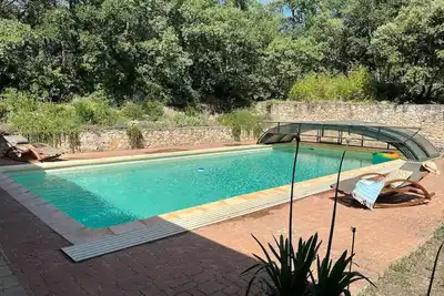Image de Villa 11 couchages, Piscine 12x5, Sauna, 5000m² de terrain - Calme Absolu
