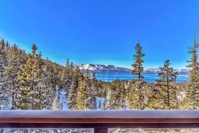Image de Rare Heavenly 2br*Lake Views*Shuttle Access*Dog Ok