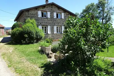 Image de Gîte cozy 8 personnes, Parc Naturel du Pilat, idéal famille et groupe.