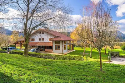 Image de Belle maison de vacances privée pour 6 personnes avec Wifi, Tv, patio, vue panoramique et parking