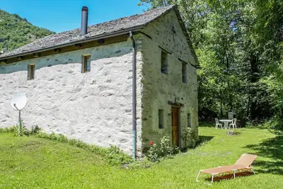 Image de Merveilleuse maison de vacances privée avec Wifi, Tv, terrasse, vue panoramique et parking