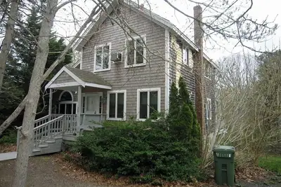 Image de Pet Friendly 3br Custom Home Near First Encounter Beach (2139)