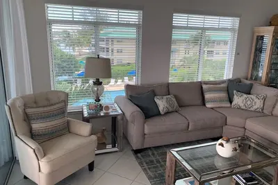 Image de Prime Seven Mile Beach 3 Bedroom Condo