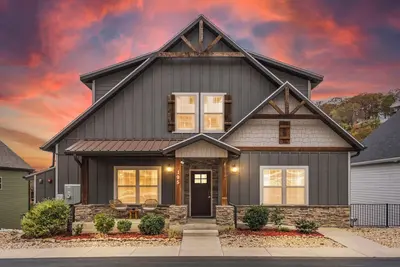 Image de LakeViews, Community Pools, HotTub, Pet Friendly!