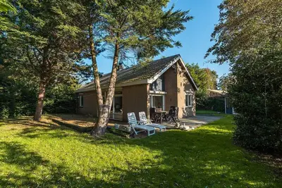 Image de Le Prinsenhof 4 est une maison de vacances meublée avec goût, située dans un quartier calme du parc Prinsenhof, avec vue sur la prairie voisine.