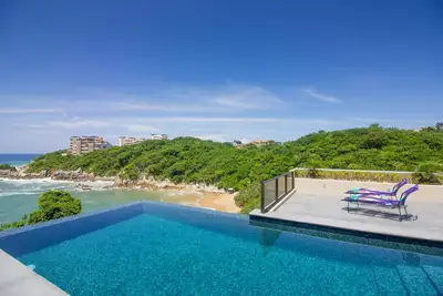 Image de Oceanfront Villa with Direct Beach Access & Amenities