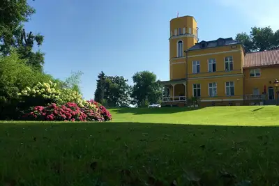 Image de Glowe Castle/Old Kurhaus Lückendorf Weddings/Girls Wg/Krass Class Trip