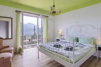 Image de Confortable appartement pour 8 personnes avec Wifi, patio, animaux admis, vue panoramique et parking