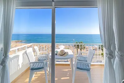 Image de Yes! Frente Praia Iii | T3 HsR Quarteira