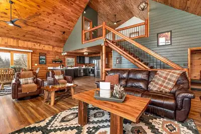 Image de Amazing Log Cabin with Beautiful Views at Apple Canyon Lake