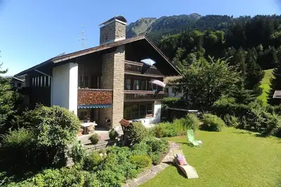 Image de Directly in Oberstdorf, quiet location, mountain railroads can be booked free of charge in summer