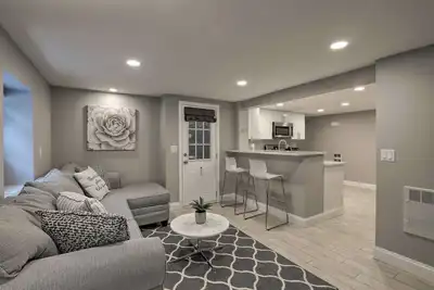 Image de New! Quiet Getaway - 19 Miles to Downtown Boston!