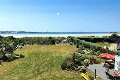 Image de Villa \"Les voiles\", les pieds dans l'eau, accès plage direct