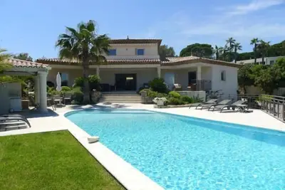 Image de Maison de vacances Ste Maxime pour 1 - 6 personnes avec 4 chambres Ă coucher - Maison de vacances