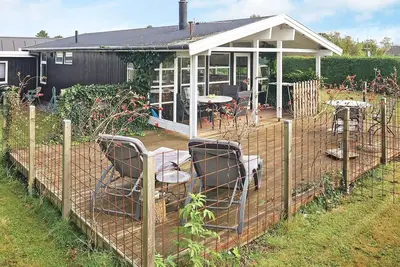 Image de Refuge cotier confortable a Eno-By Traum