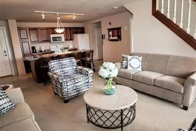 Image de Secluded 3 Bd\/3 Ba condo at Tagalong Golf Resort.