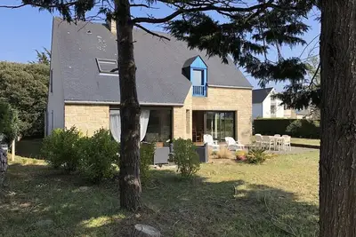 Image de Grande maison lumineuse Ă 100 m de la grande plage de Saint Cast avec beau terrain