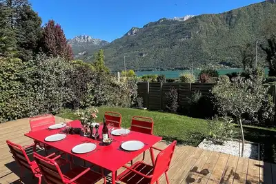 Image de Casa Recto au bord du lac d Annecy avec vue