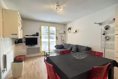 Image de T2 alcove confortable pour 4 à 5p. Balcon. Parking