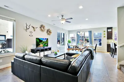 Image de Pet Friendly | Same Day Bookings | Townies | Poolside | Epa Cleaning 432