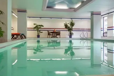 Cartier Place Suite Hotel