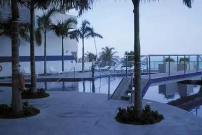 Image de Palmetto apartments centrally located in the heart of Bocagrande Beach