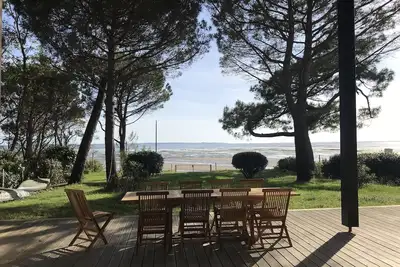 Image de 1st Line large family villa, sleeps 22, heated swimming pool