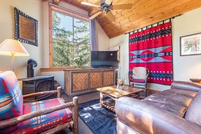 Image de Upper Hollow Pines Cottage-Walking Distance to Sundance Resort