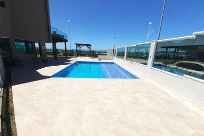 Image de 302, Luxury Apartment with 3 suites on the seafront