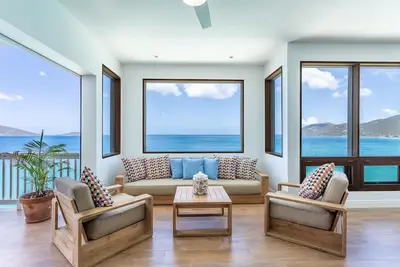 Image de Cliff House One spectacular design, 2 min walk to 2 beaches, surf & restaurants