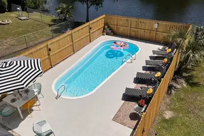 Image de Lagoona Matata (private pool + dock)