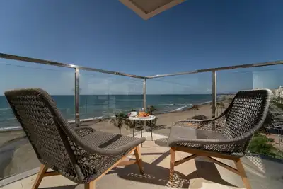 Image de Fantastic Sea Front Apartment