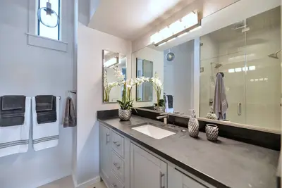 Image de Remodled Mid-Cenrtury Modern with pool house