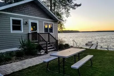 Image de Water's Edge - Big Arbor Vitae Lake