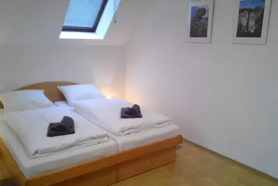 Image de Mansion in Starkov With Shared Pool