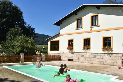 Image de Authentic Farmhouse in Bozanov With Private Garden