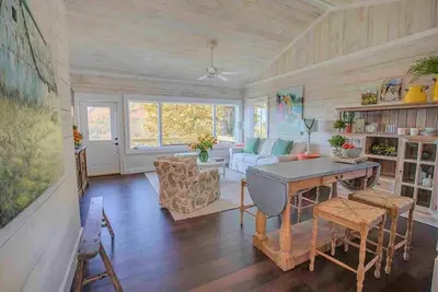 Image de The Barrel Room Cottage - Mountain Vineyard Getaway