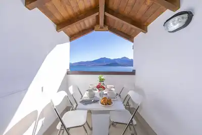 Image de Blu Lake apartment on Ghiffa Beach, Ghiffa, Italy