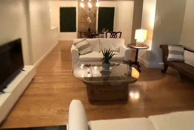 Image de Treetops Oasis-Desirable Cleveland Pk. - Conn Ave. Biking- Zoo, & Nih -Downtown