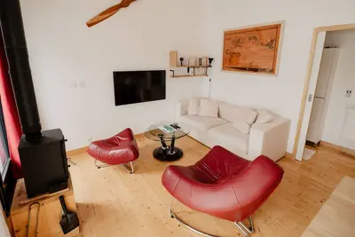 Image de Petite maison moderne idéalement placée
