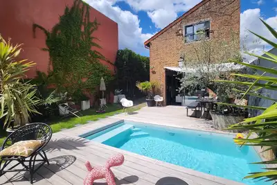 Image de 2 grandes maisons avec piscine 3km de Paris Champs Élysées proche Jo 2024