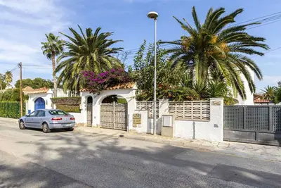 Merveilleuse maison de vacances pour 6 personnes avec Tv, terrasse et parking