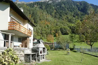 Image de Belle maison de vacances privée pour 4 personnes avec Wifi, Tv, balcon et parking