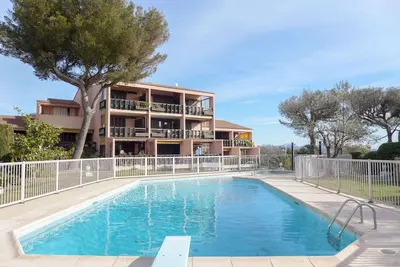 Image de Agréable appartement pour 4 personnes avec Wifi, climatisation, piscine, Tv et terrasse